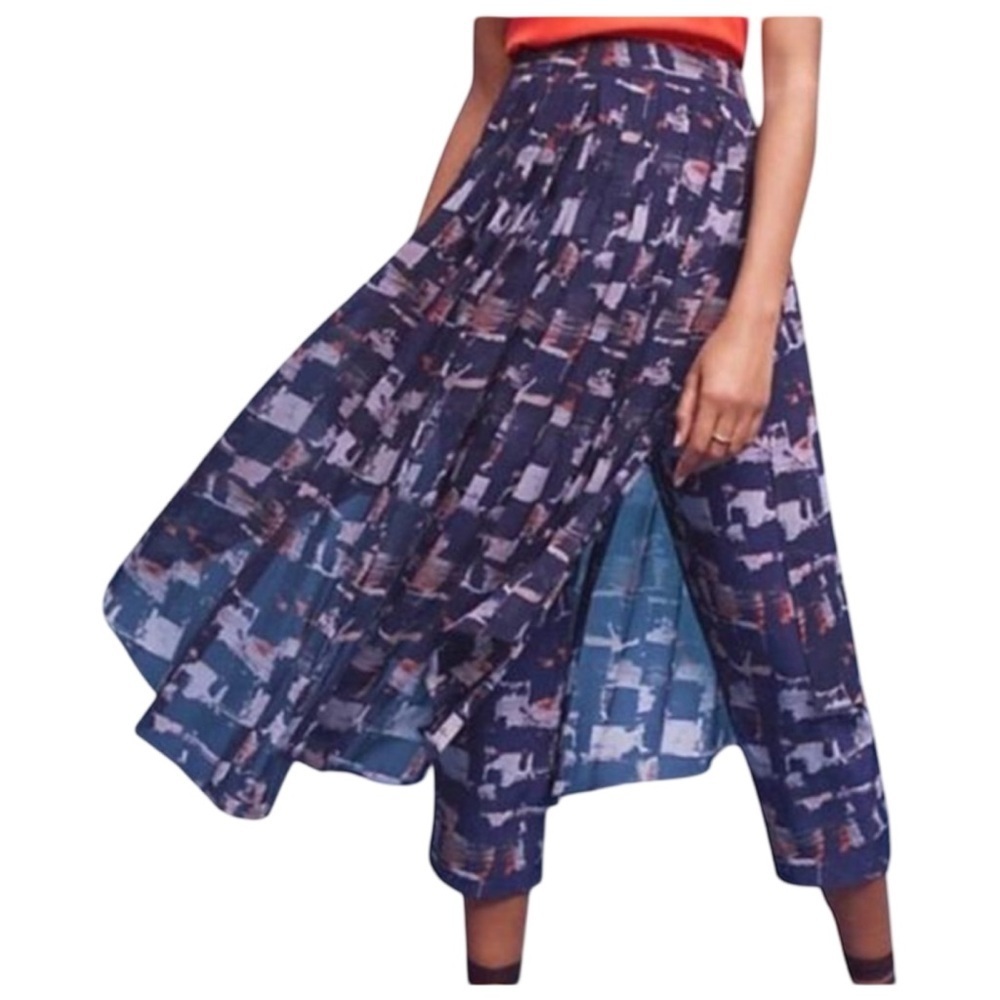 HD in Paris Anthropologie Navy Pleated Skirted Waterfront Pants Women’s Size 4